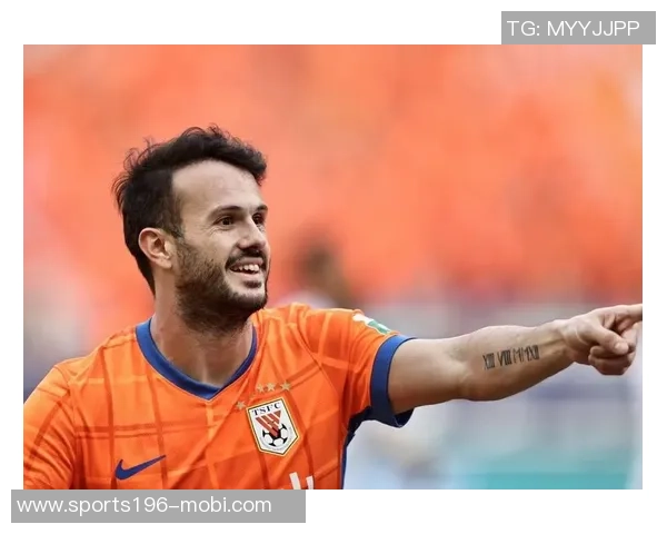 瓦科推射遗憾击中立柱泽卡精彩直塞未能转化为进球 瓦科推射遗憾击中立柱泽卡精彩直塞未能转化为进球