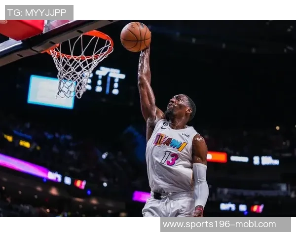 阿德巴约表现平平中途伤退11投仅4中贡献13分9篮板3助攻